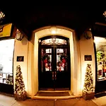 3 West Club